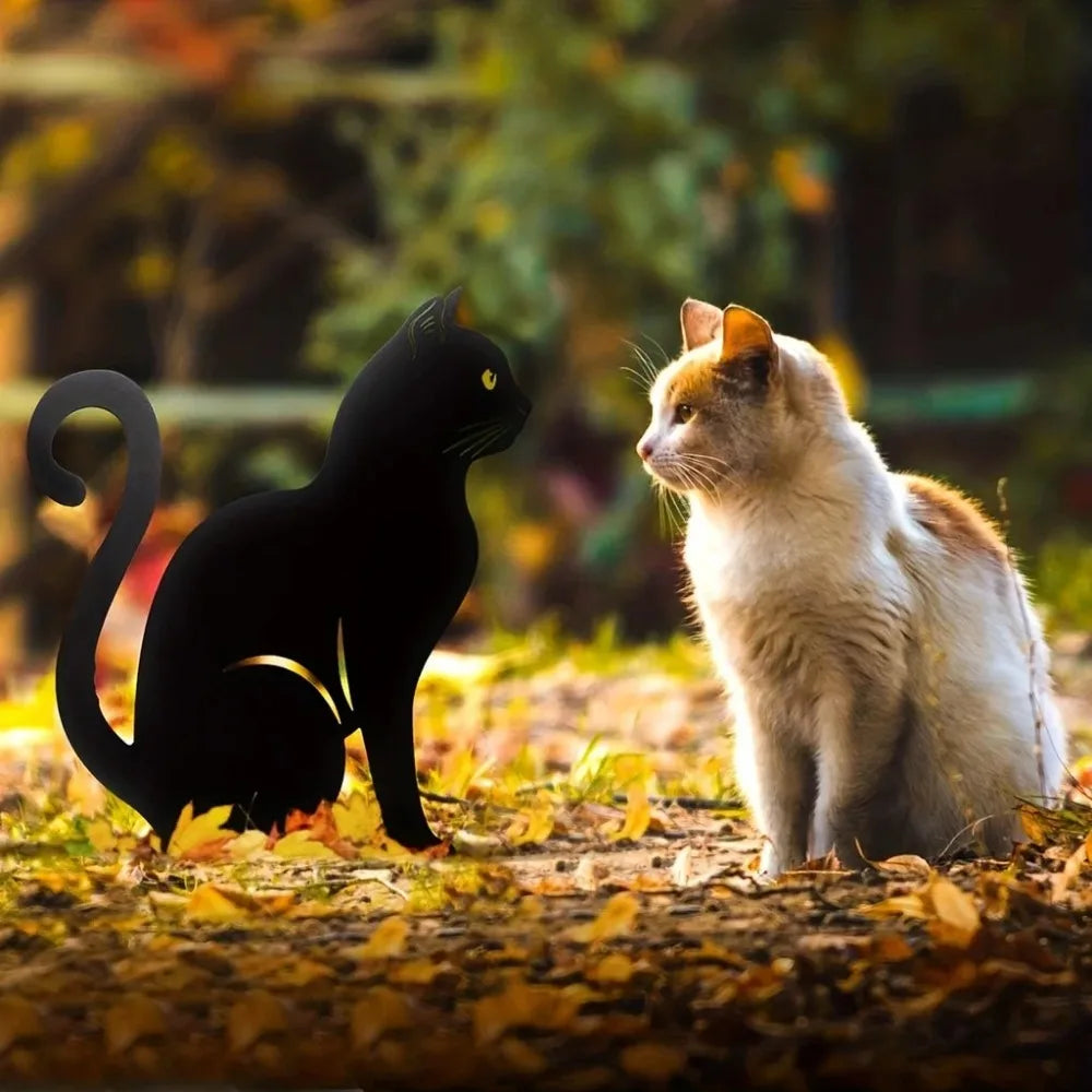 Cat Family Garden Stakes - Cute Silhouette Decorations for Yard & Lawn