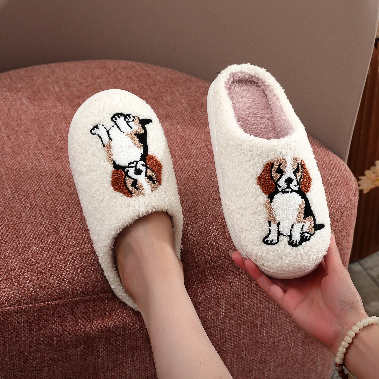 Border Collie Embroidered Plush Slippers