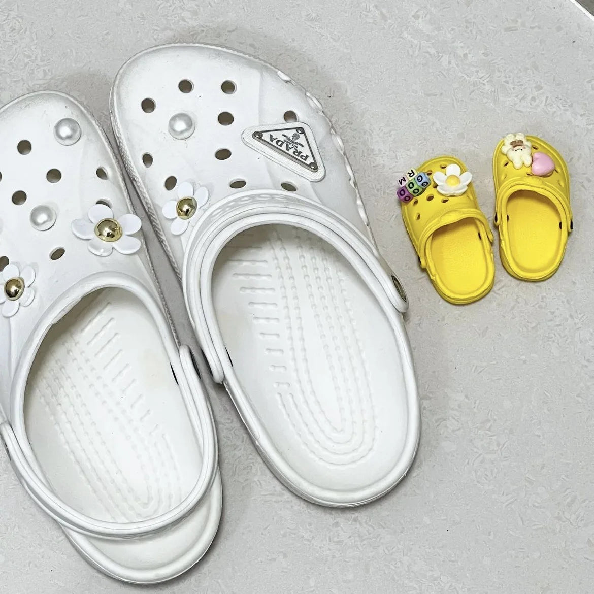 🏖️ Trendy Pet Beach Shoes - Instagram-Worthy Breathable Paradise with DIY Charm