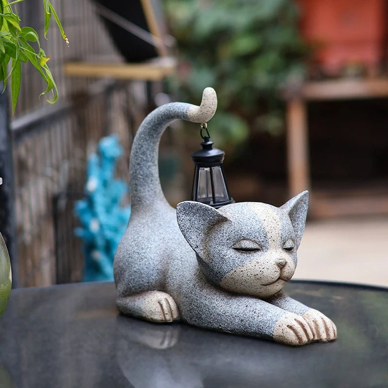 Solar Cat Garden Light - Adorable Outdoor Statue with Auto-Glow