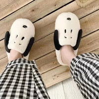 🐕 Snoopy Kawaii Plush Slippers - Nostalgic Winter Warmth for Peanuts Lovers
