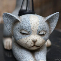 Solar Cat Garden Light - Adorable Outdoor Statue with Auto-Glow