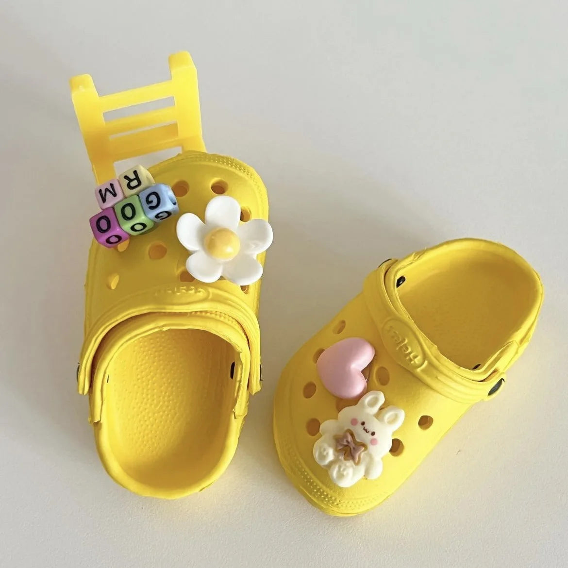 🏖️ Trendy Pet Beach Shoes - Instagram-Worthy Breathable Paradise with DIY Charm